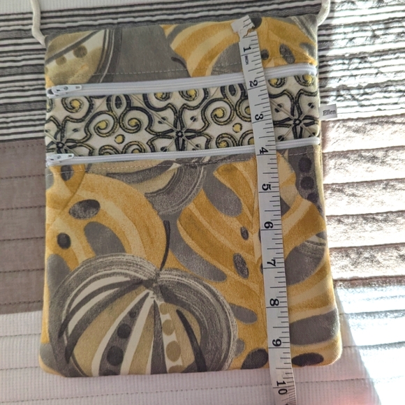 Floral Canvas Crossbody - Picture 3 of 7